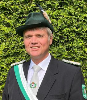 Oberst und Vereinsvorsitzender Meinolf Rath